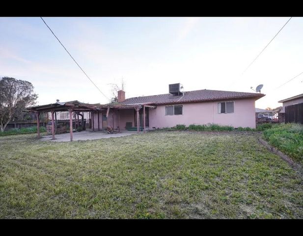 2244 S Church Street, Visalia, CA 93277