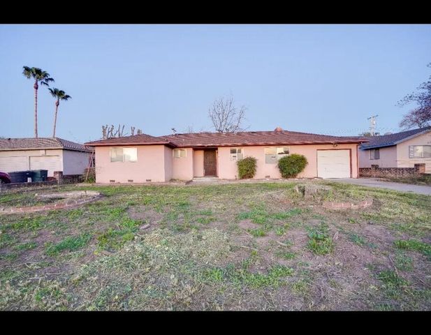 2244 S Church Street, Visalia, CA 93277