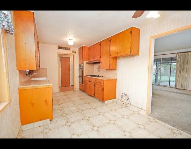 2244 S Church Street, Visalia, CA 93277
