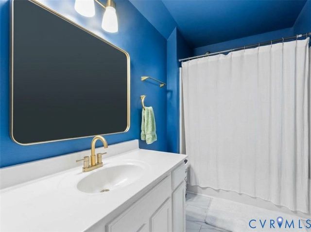 6507 Fairpines Rd, North Chesterfield, VA 23234
