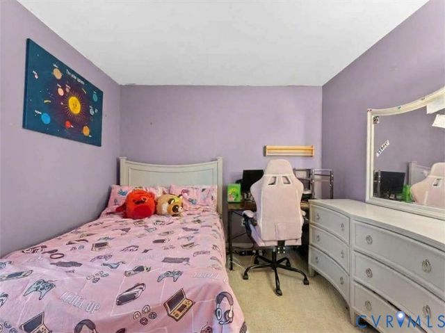 6507 Fairpines Rd, North Chesterfield, VA 23234