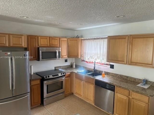 31 SW 8th Ct 1-2, Hallandale Beach, FL 33009