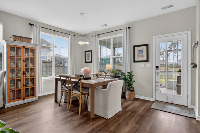 492 Rowley Lane, Summerville, SC 29486