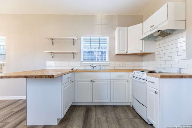 527 McKinley, San Antonio, TX 78210