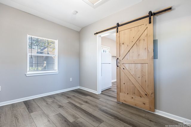 527 McKinley, San Antonio, TX 78210