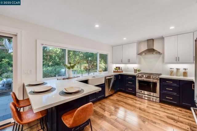 2342 Brantford Court, Walnut Creek, CA 94596