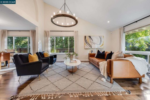 2342 Brantford Court, Walnut Creek, CA 94596