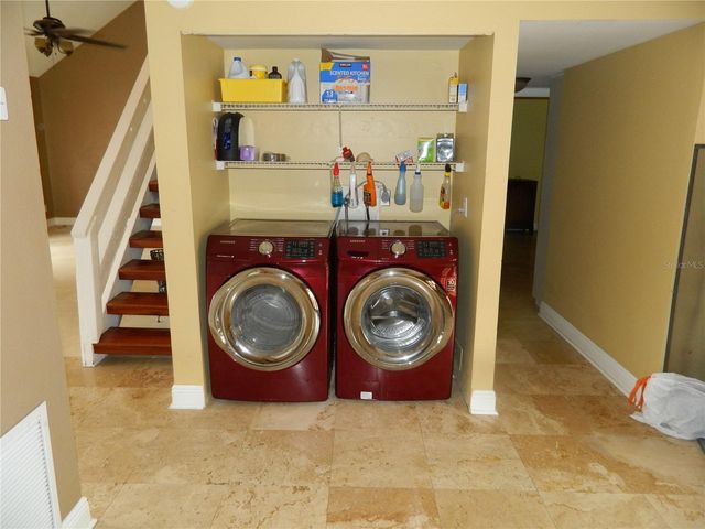 266 ORIENTA POINT STREET, Altamonte Springs, FL 32701