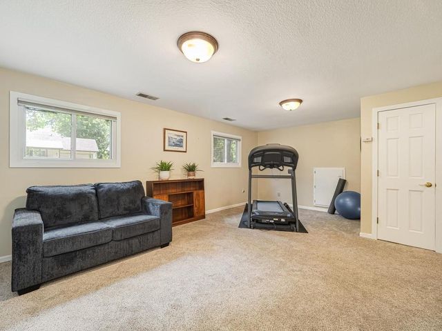 10494 106th Place N, Maple Grove, MN 55369