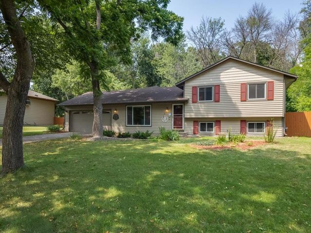 10494 106th Place N, Maple Grove, MN 55369