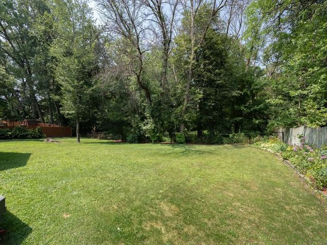 10494 106th Place N, Maple Grove, MN 55369