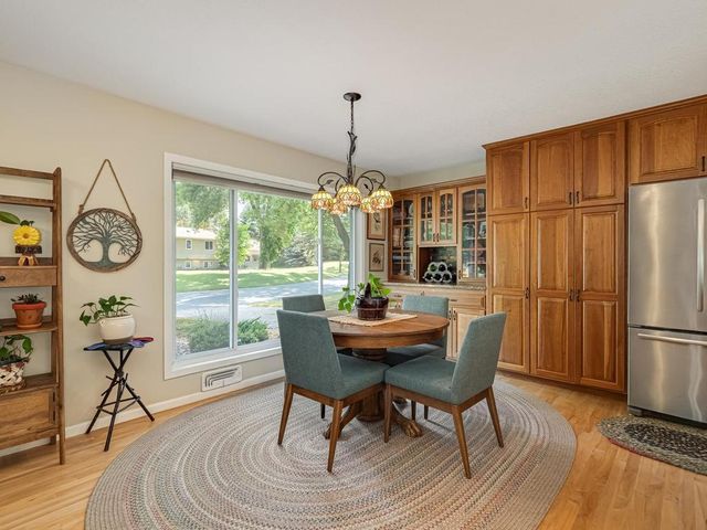 10494 106th Place N, Maple Grove, MN 55369