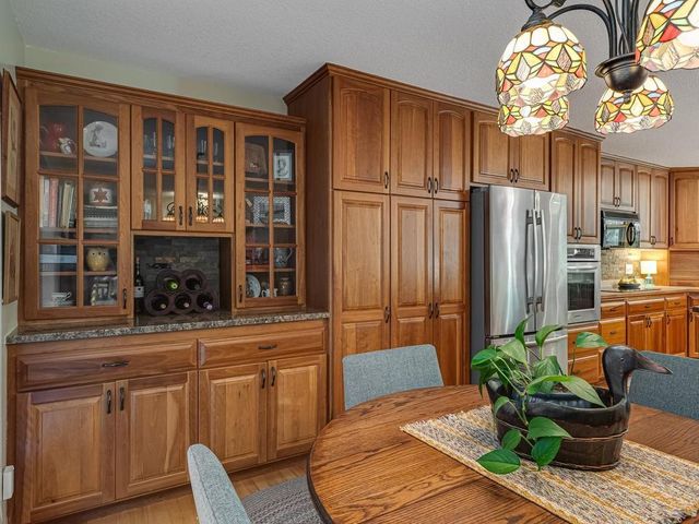 10494 106th Place N, Maple Grove, MN 55369