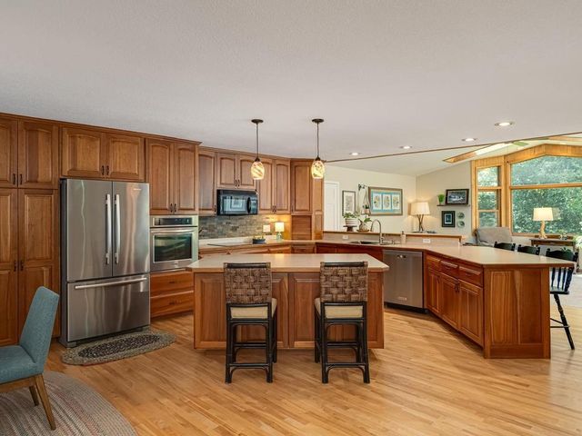 10494 106th Place N, Maple Grove, MN 55369