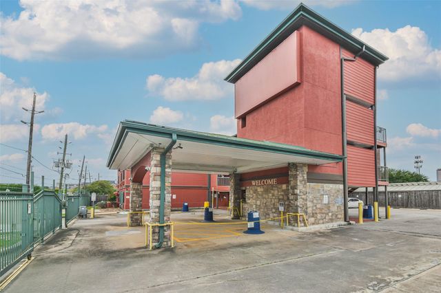 1025 Swanson Street 208, Houston, TX 77030