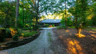110 Cove Lane, Social Circle, GA 30025