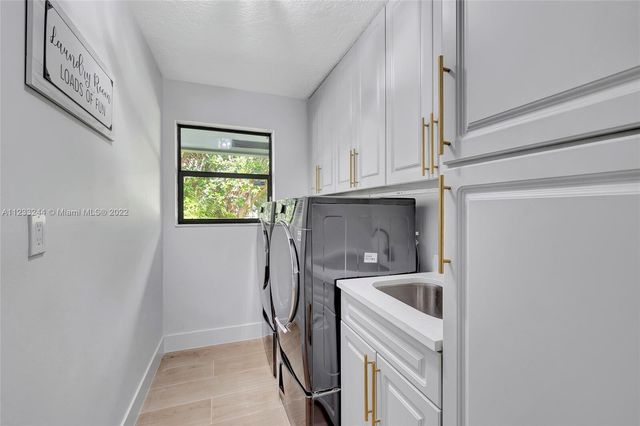 2824 NW 28th Street, Boca Raton, FL 33434