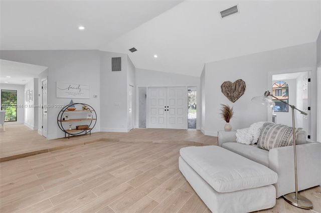 2824 NW 28th Street, Boca Raton, FL 33434