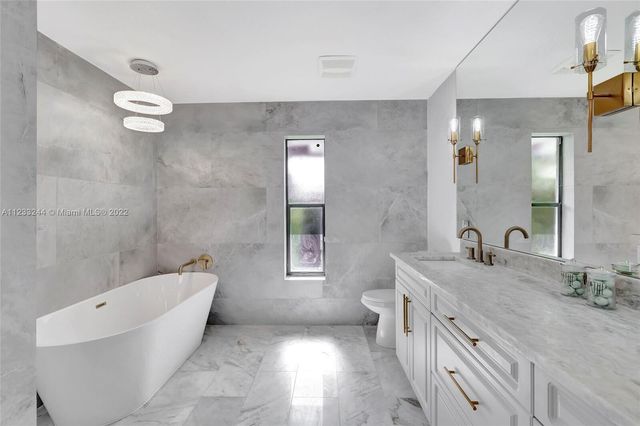 2824 NW 28th Street, Boca Raton, FL 33434