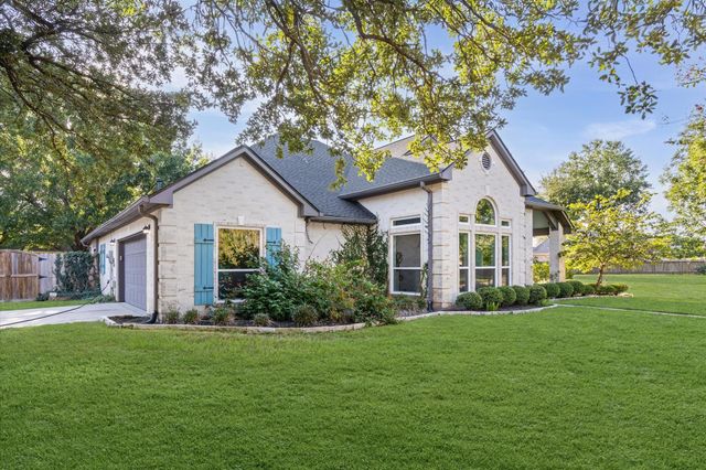 7288 Lakeshore Court, Willis, TX 77318