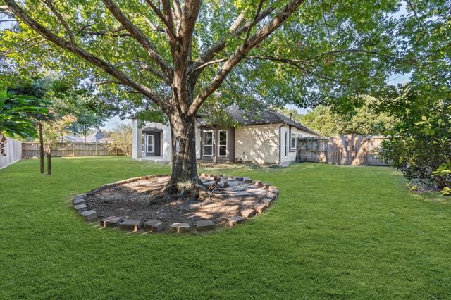 7288 Lakeshore Court, Willis, TX 77318