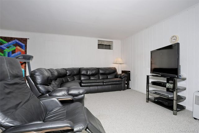 287 Parkside Drive, Suffern, NY 10901