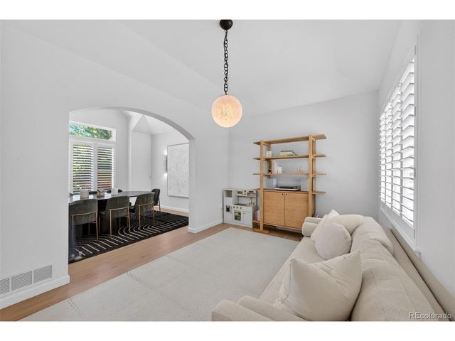 2 Holly Oak, Littleton, CO 80127