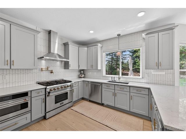 2 Holly Oak, Littleton, CO 80127