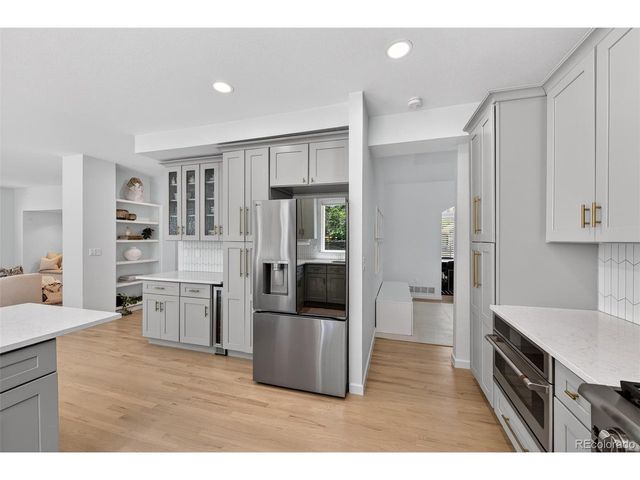 2 Holly Oak, Littleton, CO 80127