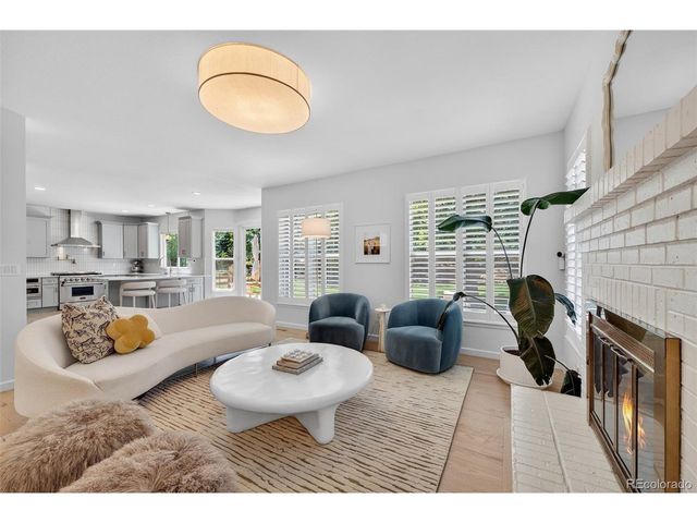 2 Holly Oak, Littleton, CO 80127