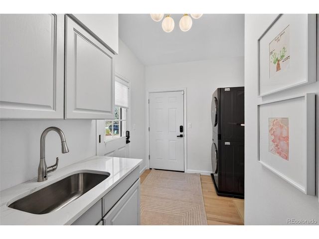 2 Holly Oak, Littleton, CO 80127