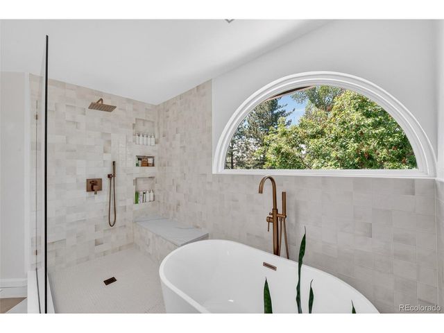 2 Holly Oak, Littleton, CO 80127