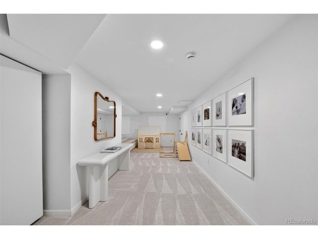 2 Holly Oak, Littleton, CO 80127