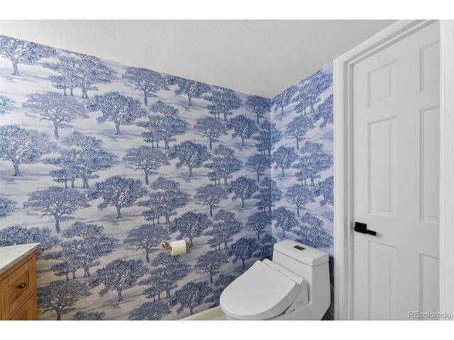 2 Holly Oak, Littleton, CO 80127