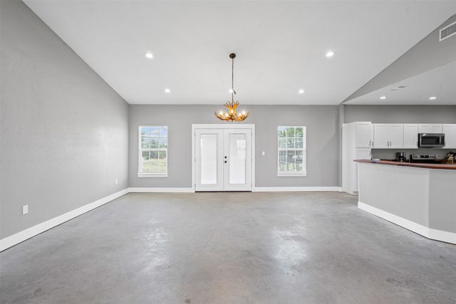 873 Hcr 1106, Blum, TX 76627