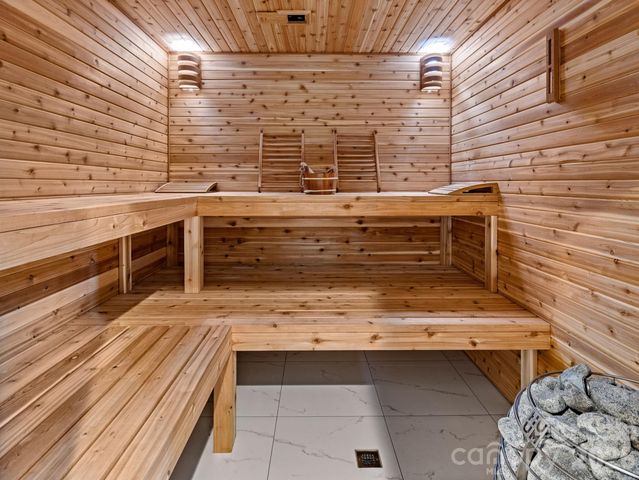 52 Klimovych Road, Hendersonville, NC 28792