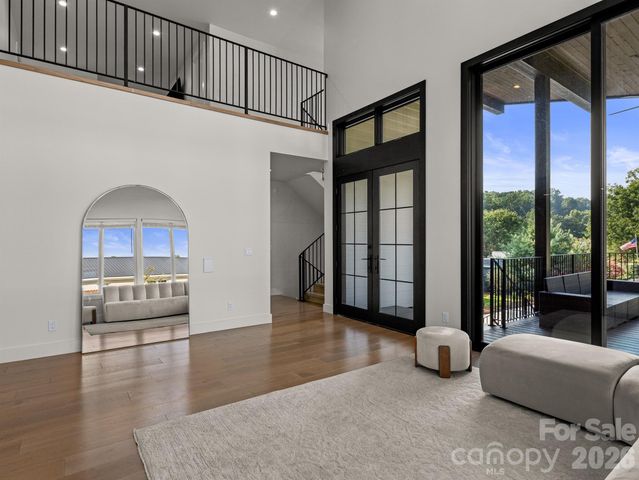 52 Klimovych Road, Hendersonville, NC 28792
