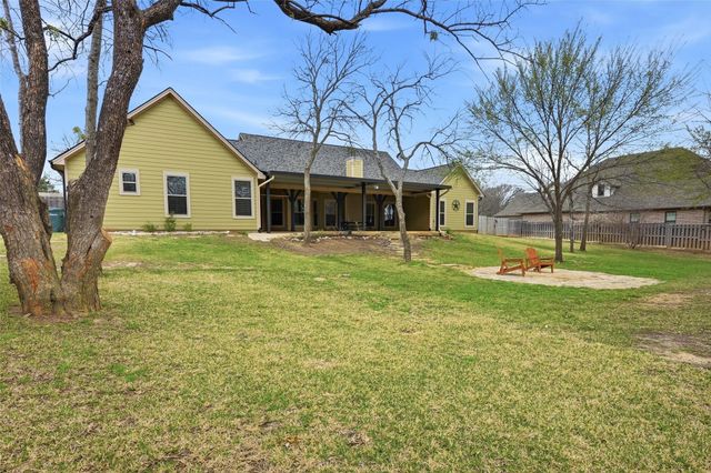 209 Ridgeview Road, Sherman, TX 75092