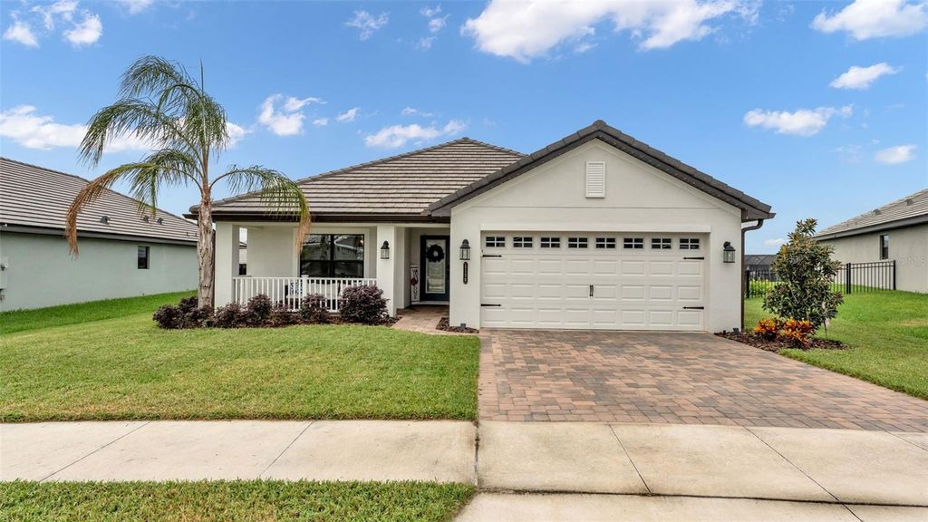 Image 1 of property listing at 5150 VILLA CREST WAY, Auburndale, FL 33823