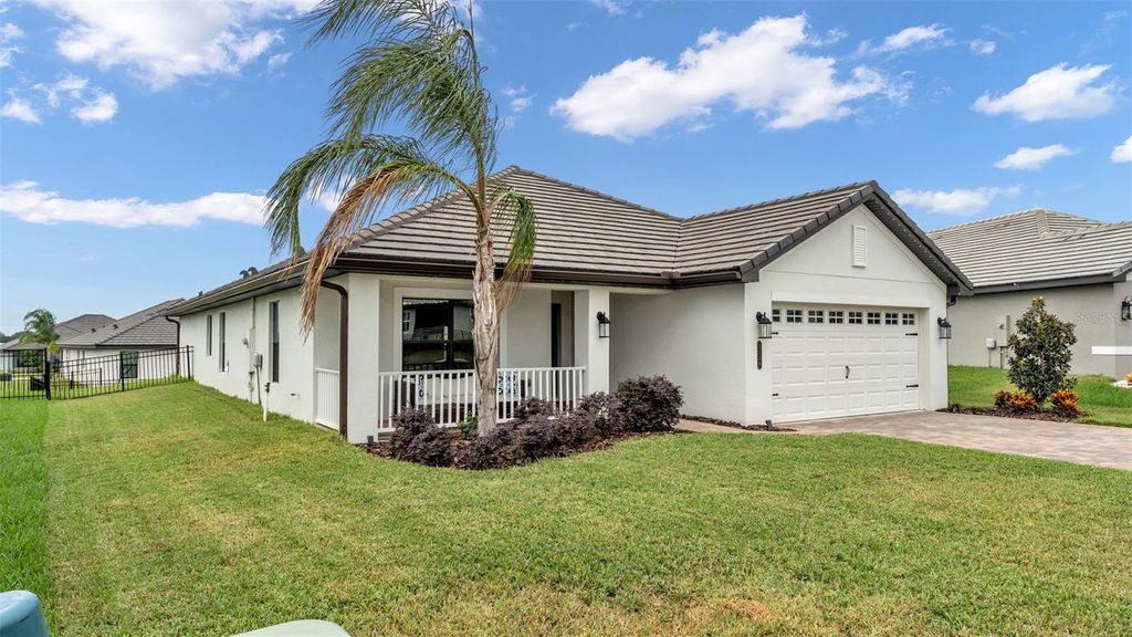 Image 2 of property listing at 5150 VILLA CREST WAY, Auburndale, FL 33823