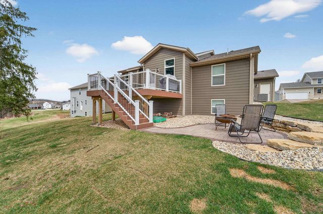 381 Bell View Avenue, Belleville, WI 53508