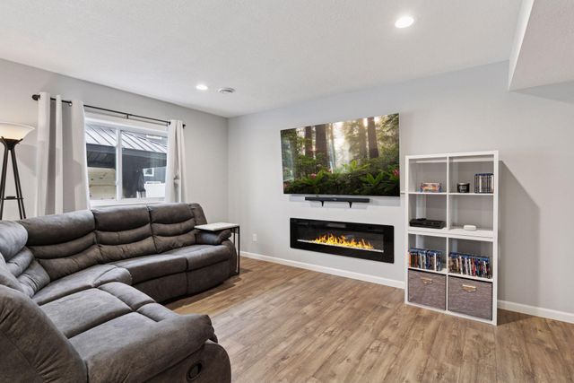 27671 Oxford Lane, Elko New Market, MN 55020