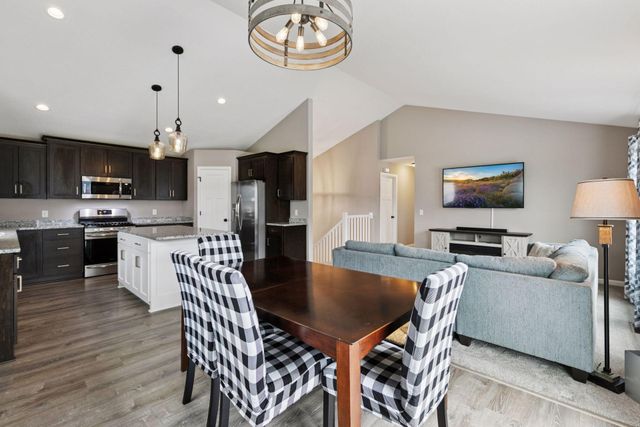 27671 Oxford Lane, Elko New Market, MN 55020