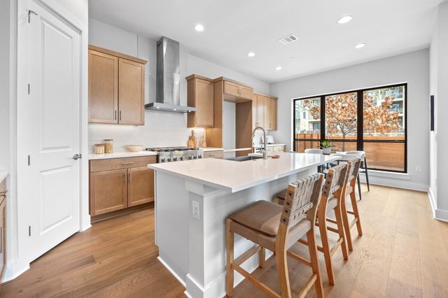 2707 Dulce LN 14, Austin, TX 78704