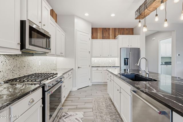 3249 N 69TH Place, Mesa, AZ 85207