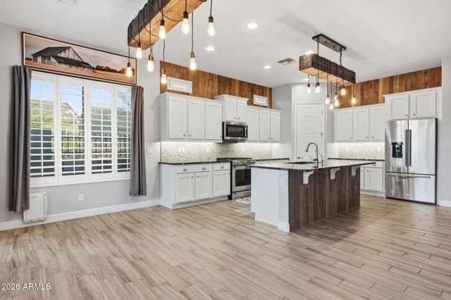 3249 N 69TH Place, Mesa, AZ 85207