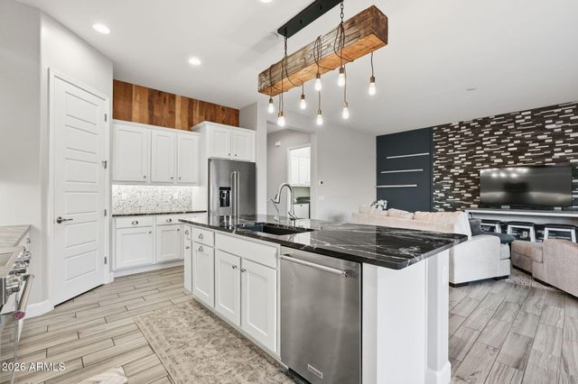 3249 N 69TH Place, Mesa, AZ 85207