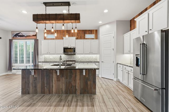 3249 N 69TH Place, Mesa, AZ 85207