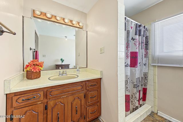 3710 S 14th Avenue, Tucson, AZ 85713
