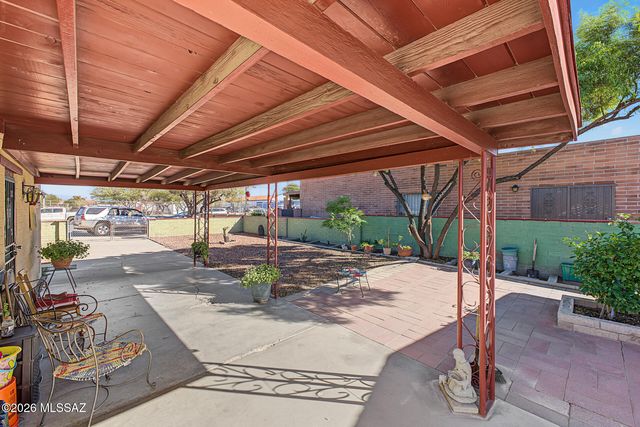 3710 S 14th Avenue, Tucson, AZ 85713